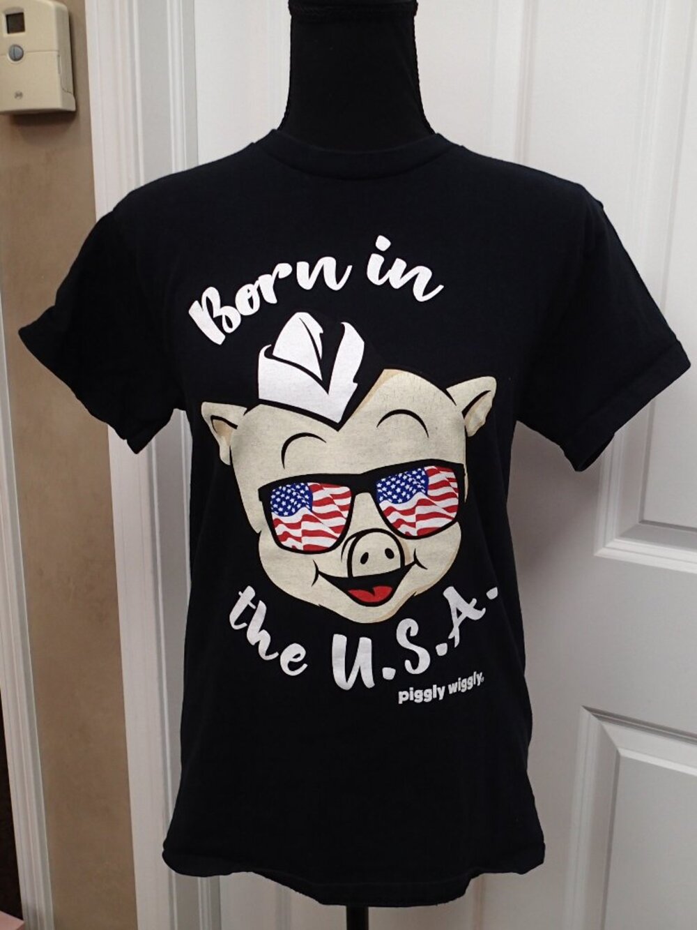 Piggly Wiggly Born in the USA Men's BLack Tshirt Size Small